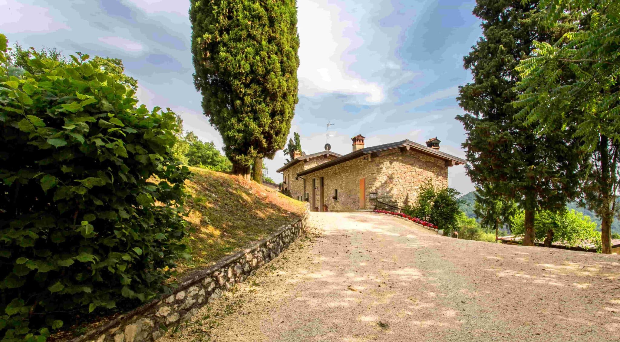 Il Bagnolo Eco Lodge — Agriturismo Lago di Garda