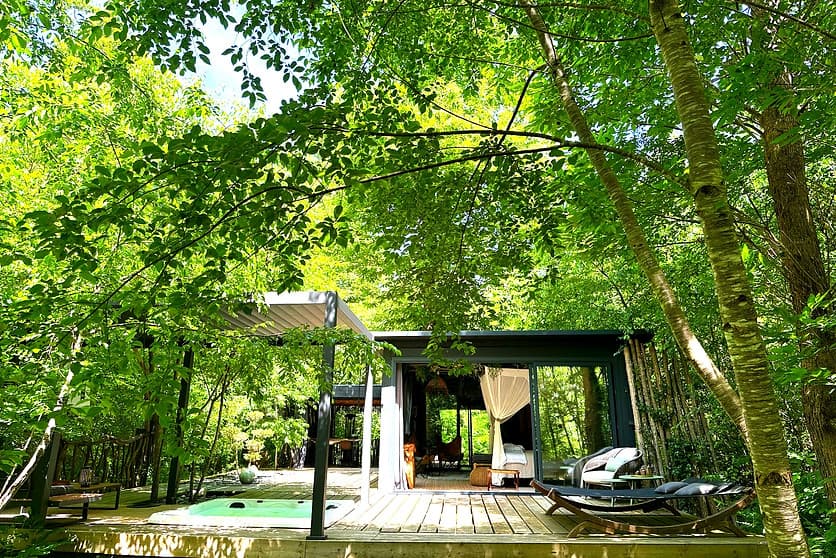 So Wood 33, ÉcoLodge & Spa