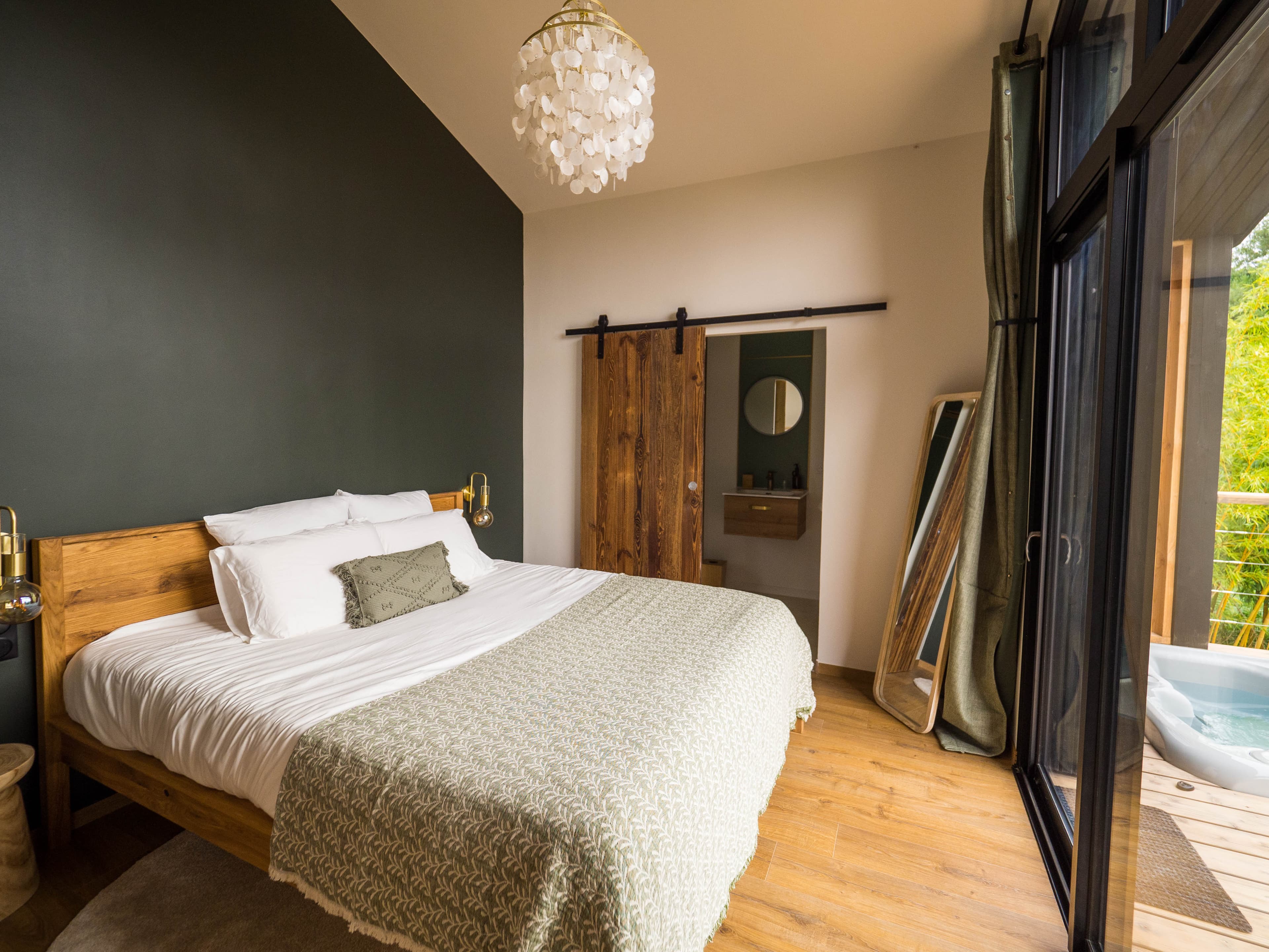Cabane Petite Ourse avec jacuzzi — 2 personnes