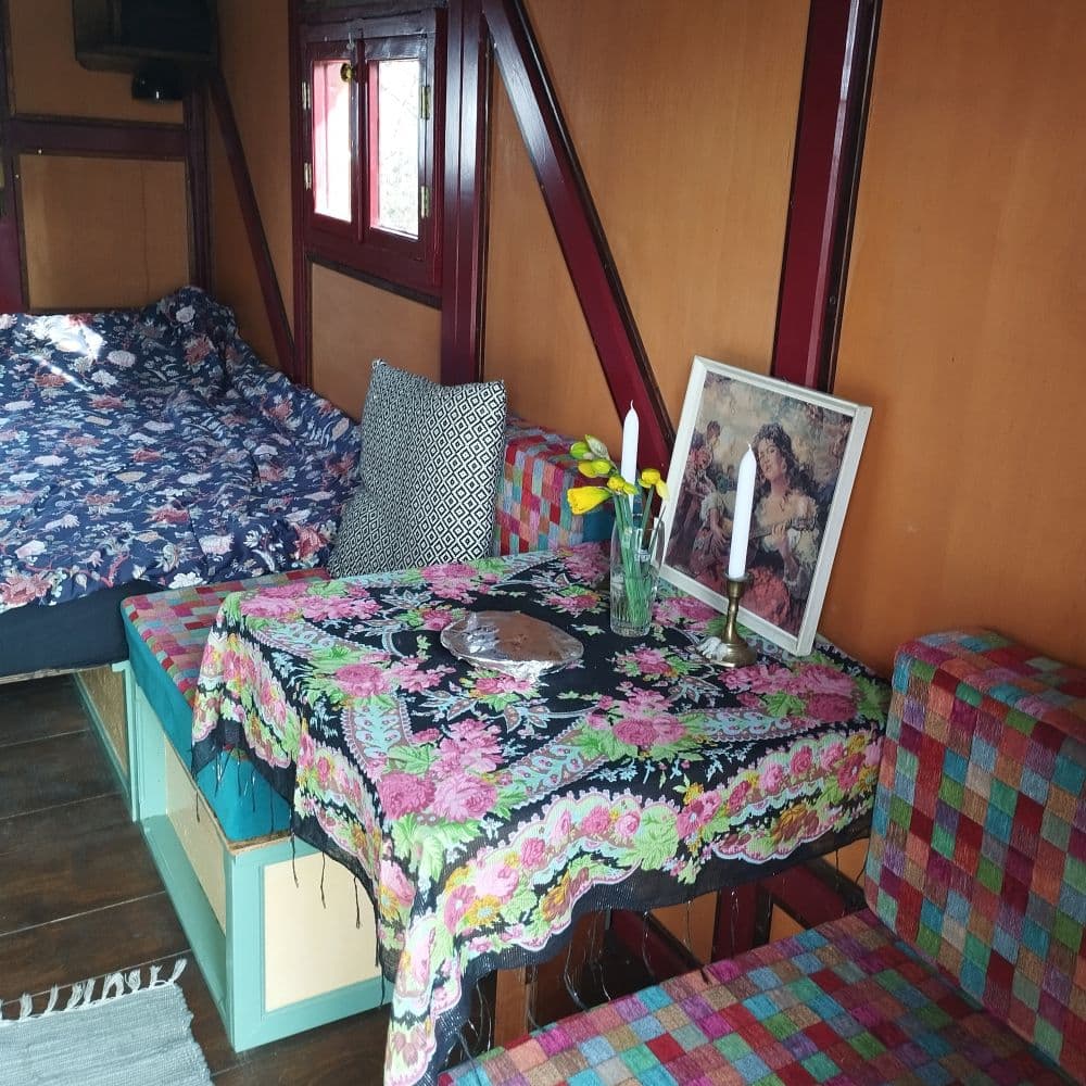 Shepherd's hut