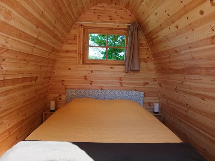 Cabane Pod LE CHENE, Hébergement insolite(1 lit double pour 1-2 personnes)
