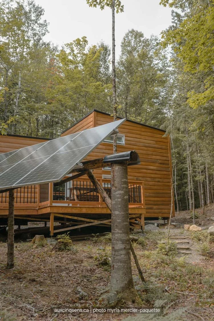 Yarha Tiny House (self-sufficient solar)