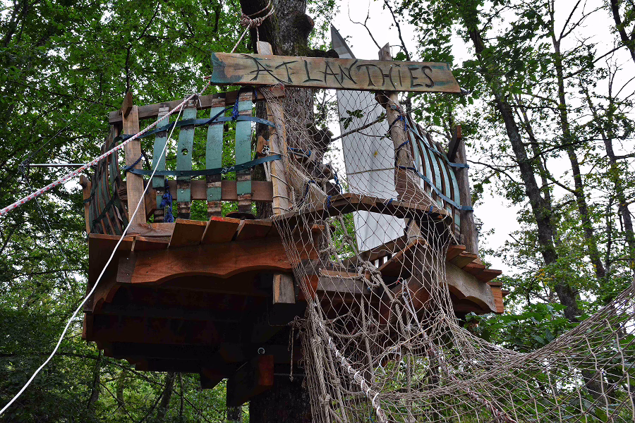 Atlanthies — Cabane naufragée dans les arbres