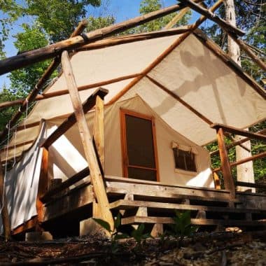Le Camp du Trappeur — Tente prospecteur historique
