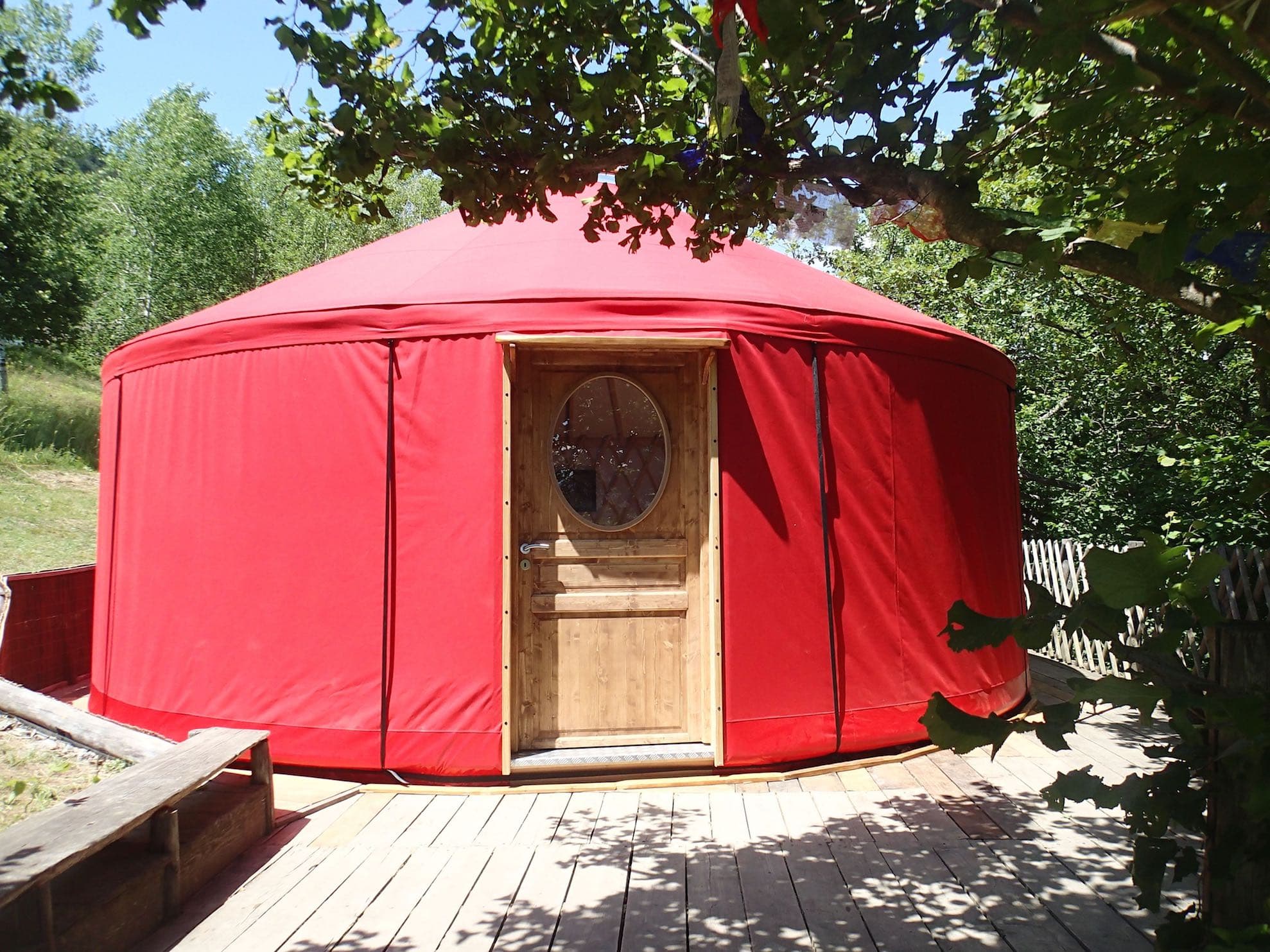 Yourte contemporaine alpine 1