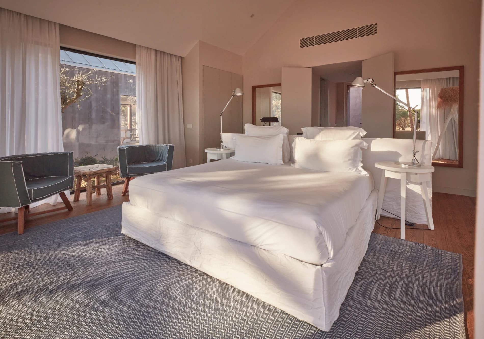 Villa Room Master