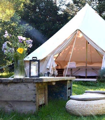 VØJRE Teltet — Bell Tent (2-5 guests)