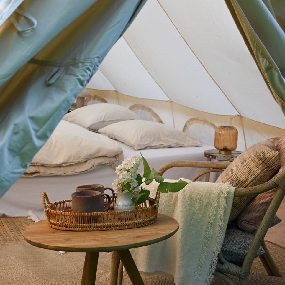 VØJRE Teltet — Bell Tent (2-5 guests)
