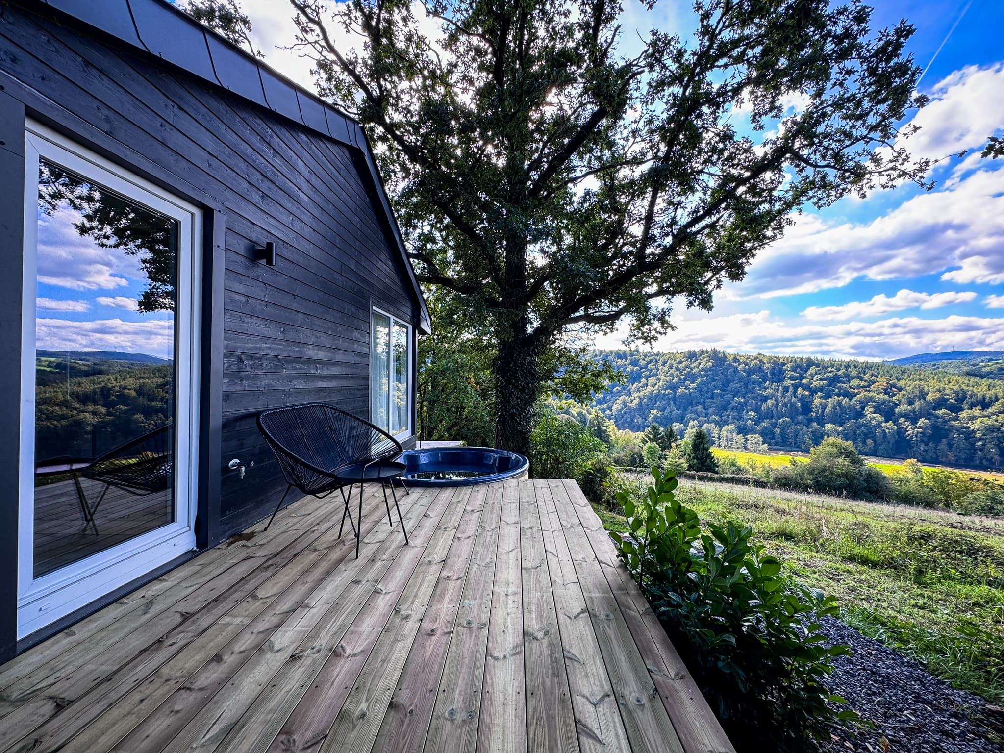 The View — Premium Wellness Lodge (couple)