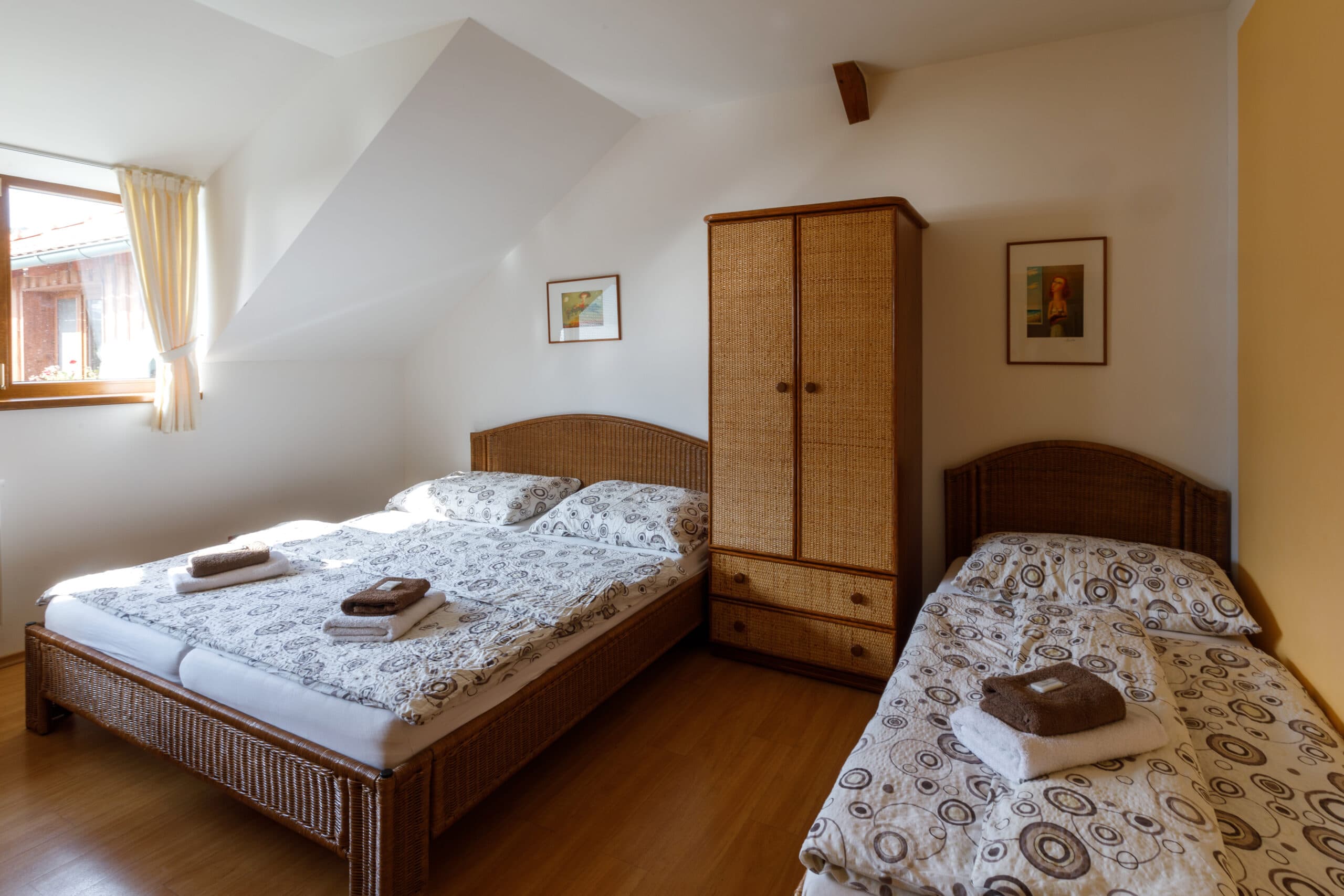 Apartments – 6 Guests