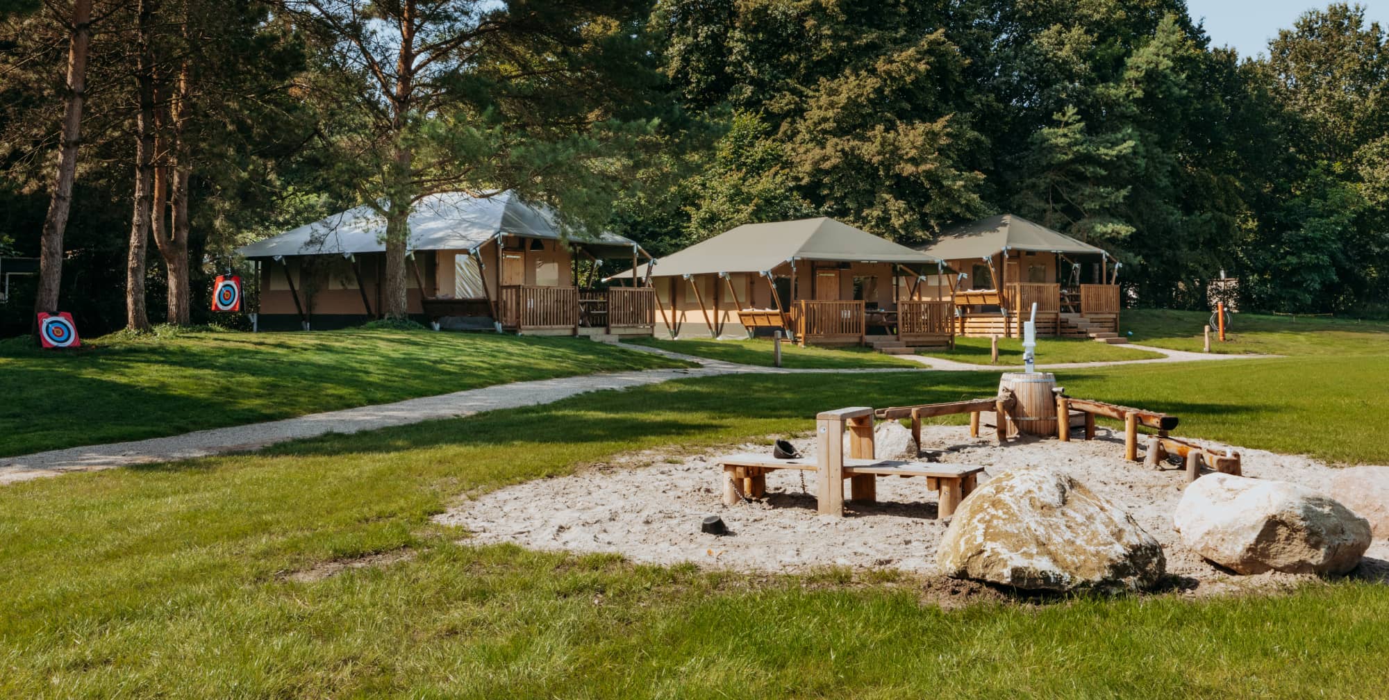 Tiny House Lodge with Tent