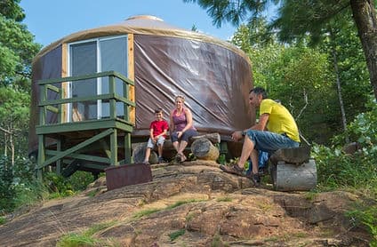 Yourte Panoramique — Immersion 360° dans les Appalaches