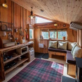 Clanranald Bothy — 1-3 guests